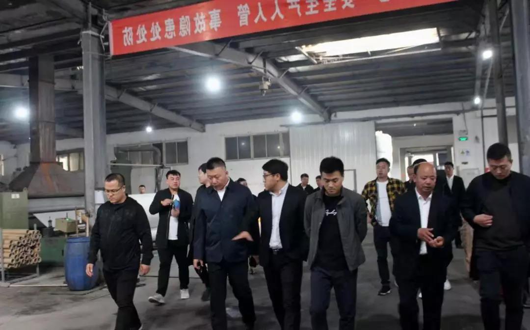青协成员,辽宁女娲集团副董事长姚明明先生带队,ywn公司总经理钱智鹏