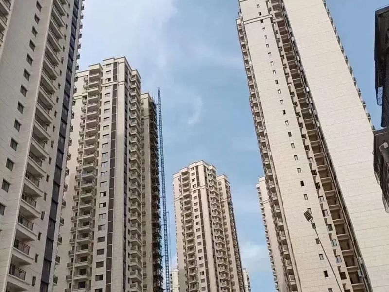 Construction Precautions for High-Rise Exterior Wall Renovation Projects