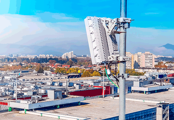 5G-base-station.gif